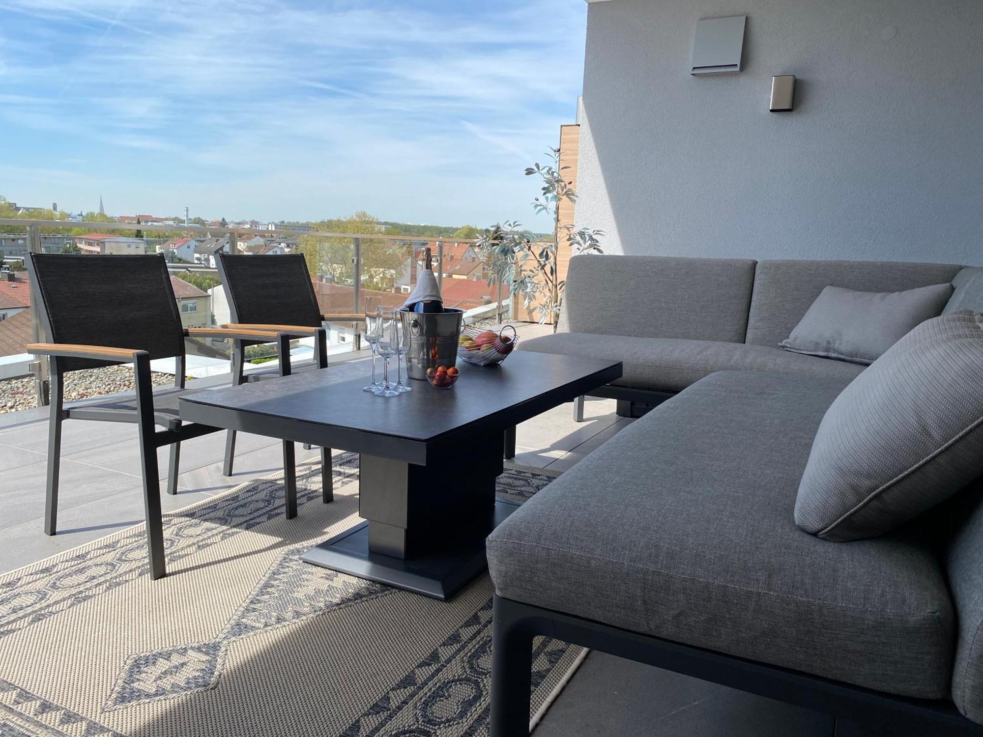 Penthouse Apartment Mit Alpenblick Friedrichshafen Kültér fotó