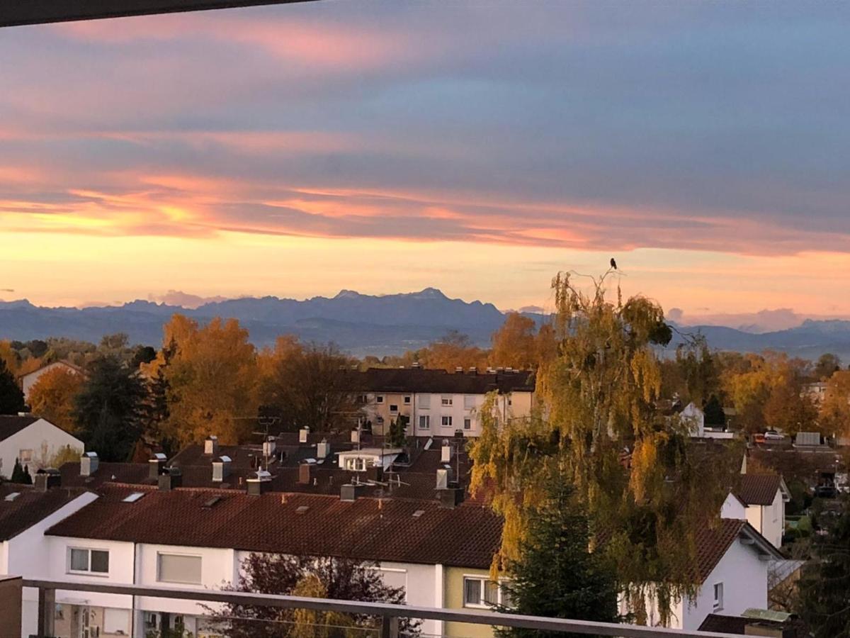 Penthouse Apartment Mit Alpenblick Friedrichshafen Kültér fotó